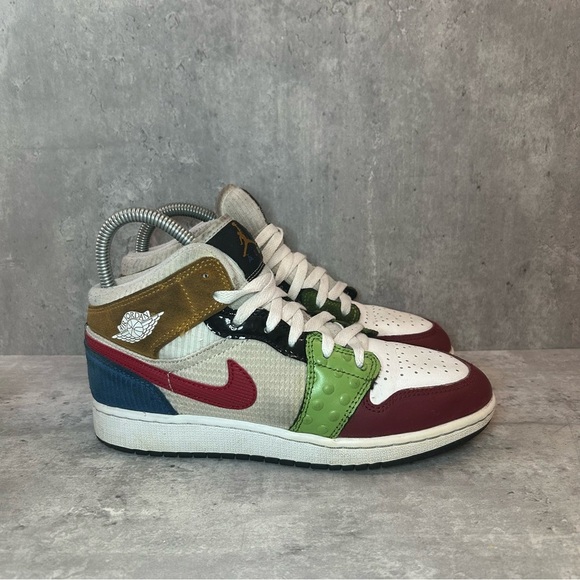 Nike Air Jordan 1 Mid SE Sneakers DR6957-100 Womens sz 6.5 - multicolor - Picture 1 of 6